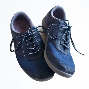 Cloudsteppers by Clarks Sillian Emma Women’s Navy Lace-up Walking Sneakers 11W